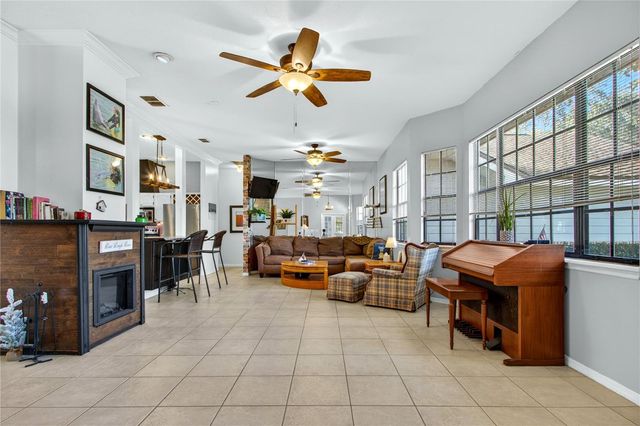 1014 WILLA LAKE CIRCLE, Oviedo, FL 32765