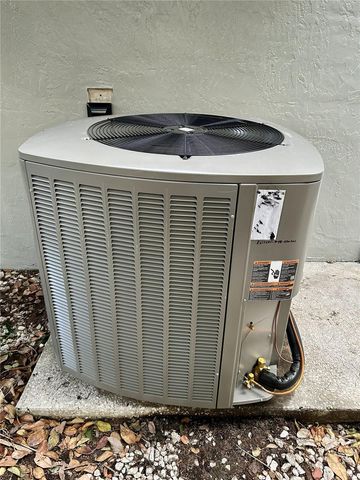 1014 WILLA LAKE CIRCLE, Oviedo, FL 32765