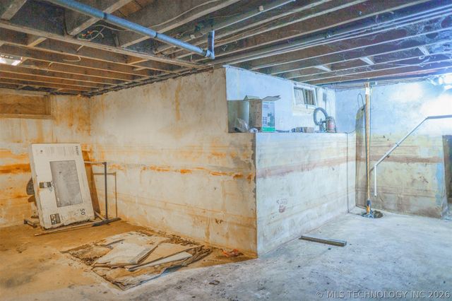 523 S 48th West Avenue, Tulsa, OK 74127