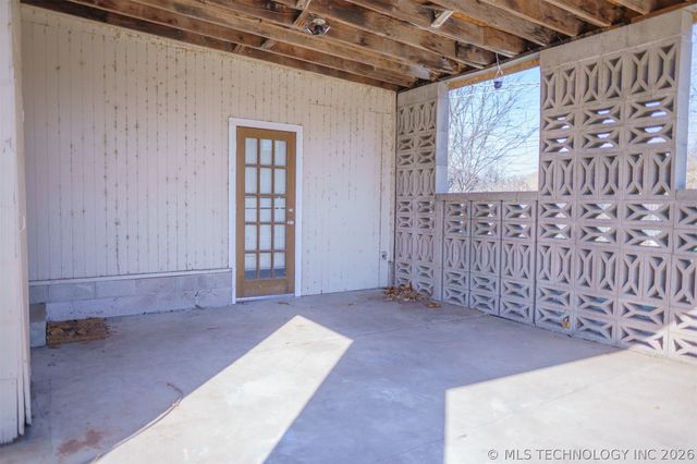 523 S 48th West Avenue, Tulsa, OK 74127