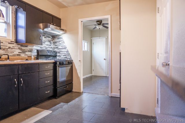 523 S 48th West Avenue, Tulsa, OK 74127