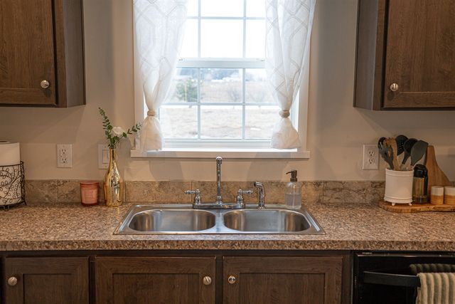 104 Evans Way, Scottville, MI 49454