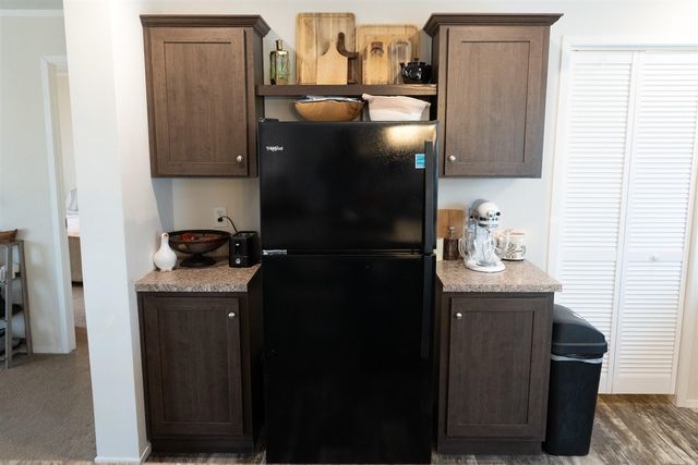 104 Evans Way, Scottville, MI 49454