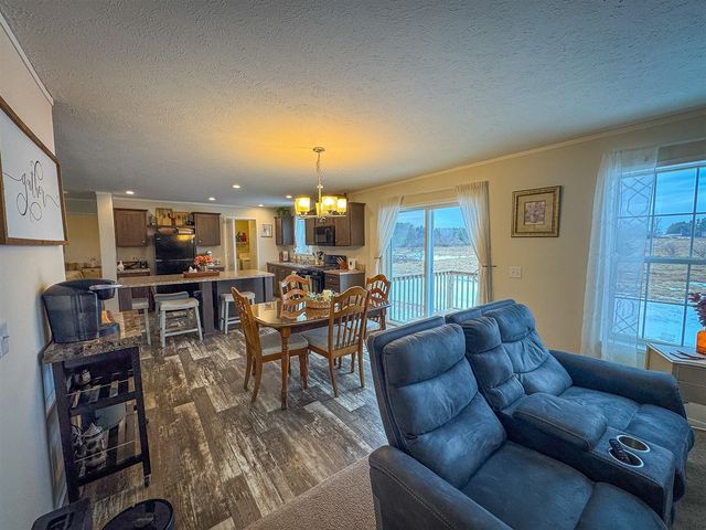 104 Evans Way, Scottville, MI 49454