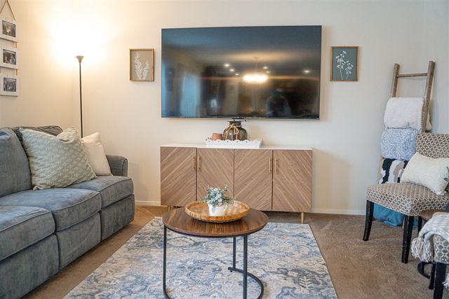 104 Evans Way, Scottville, MI 49454