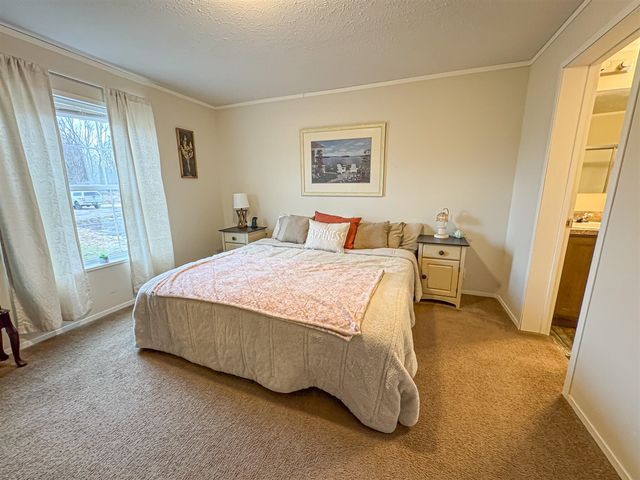 104 Evans Way, Scottville, MI 49454