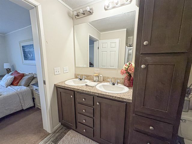 104 Evans Way, Scottville, MI 49454