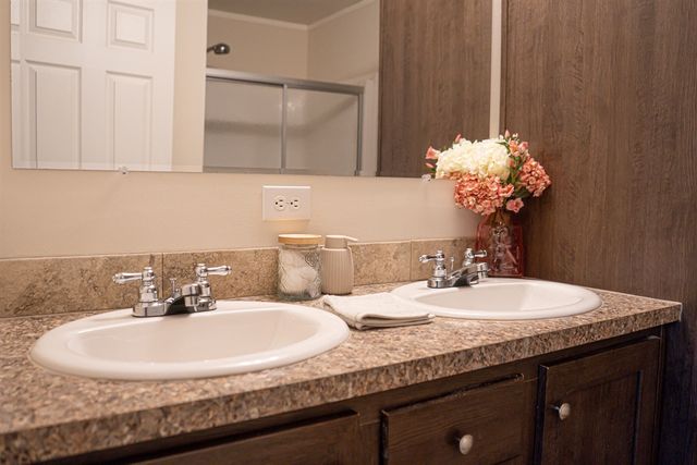 104 Evans Way, Scottville, MI 49454