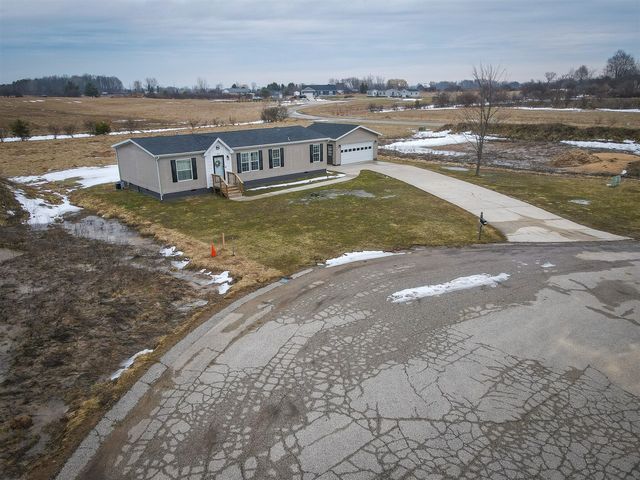 104 Evans Way, Scottville, MI 49454