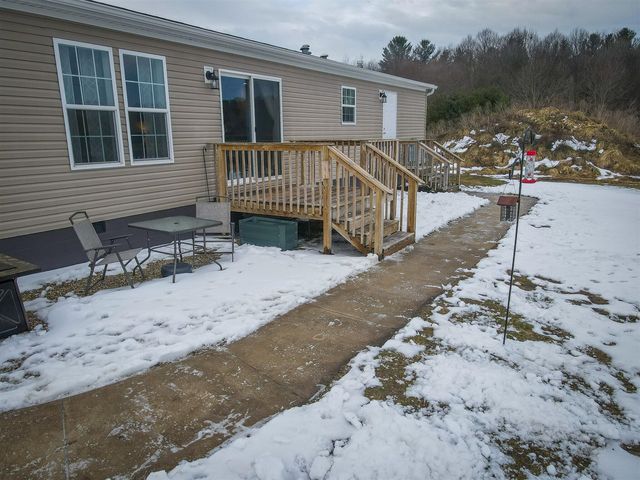 104 Evans Way, Scottville, MI 49454