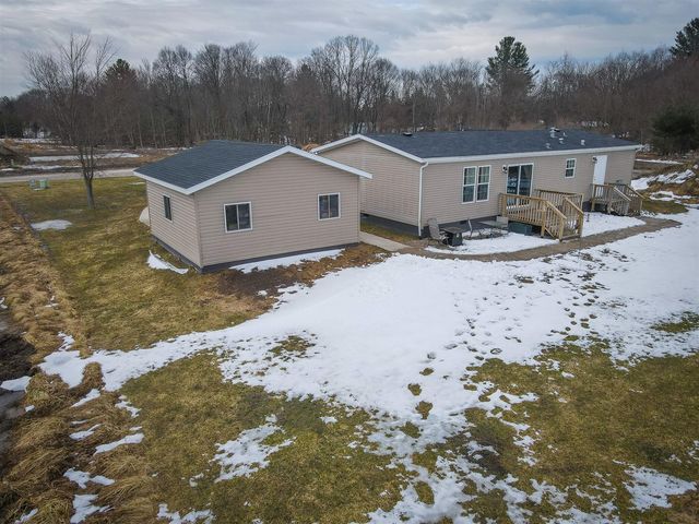 104 Evans Way, Scottville, MI 49454