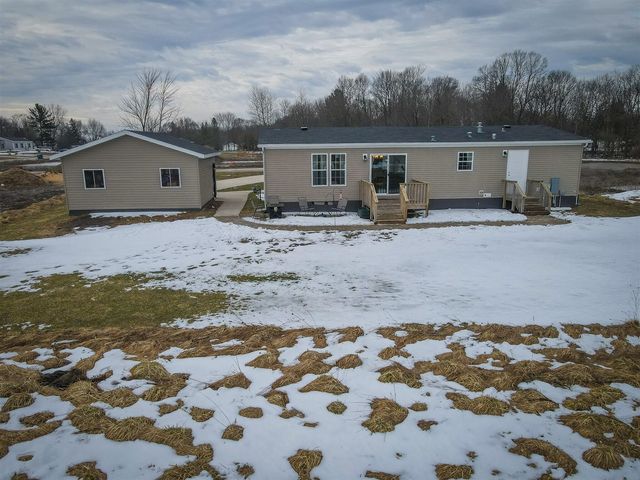 104 Evans Way, Scottville, MI 49454