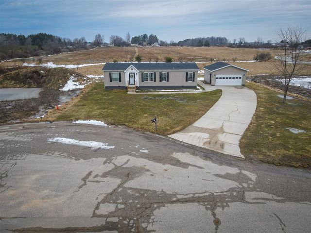 104 Evans Way, Scottville, MI 49454