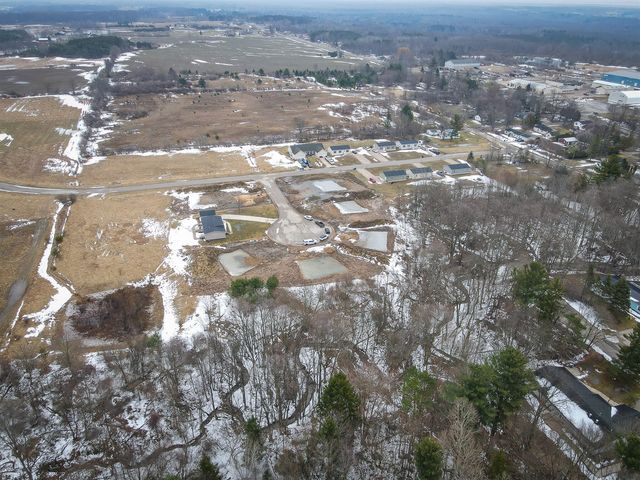 104 Evans Way, Scottville, MI 49454