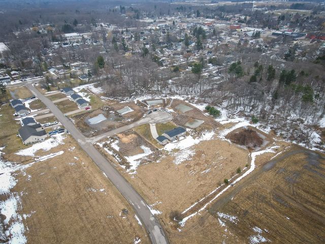 104 Evans Way, Scottville, MI 49454