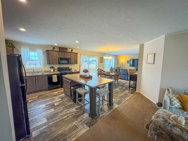 104 Evans Way, Scottville, MI 49454