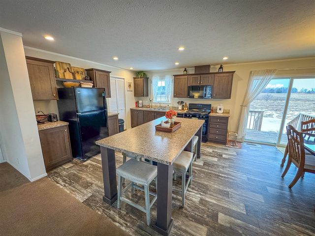 104 Evans Way, Scottville, MI 49454