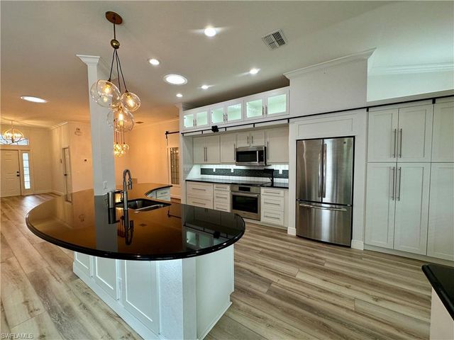 8798 Fawn Ridge DR, Fort Myers, FL 33912