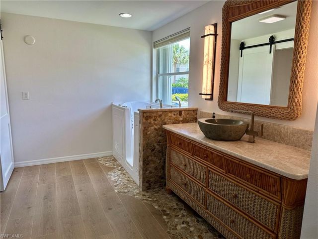 8798 Fawn Ridge DR, Fort Myers, FL 33912