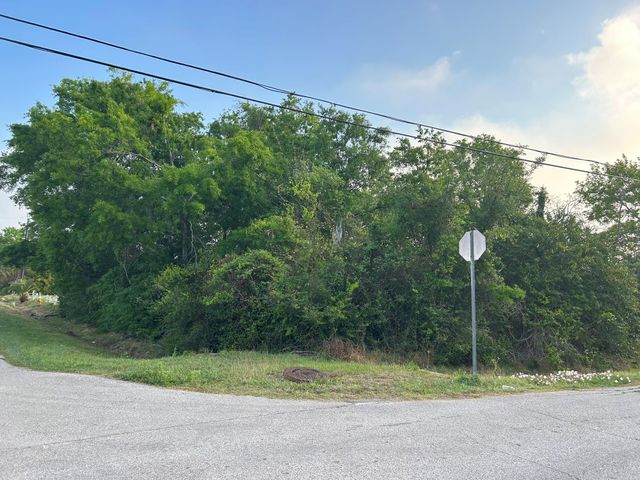 300 BLOCK Fairfield, Shoreacres, TX 77571