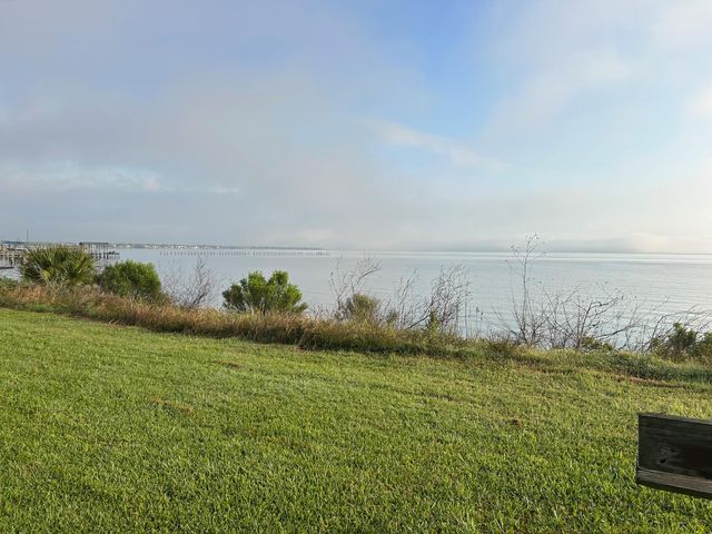 300 BLOCK Fairfield, Shoreacres, TX 77571