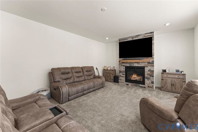 16718 Lilting Moon Ct, Chesterfield, VA 23120