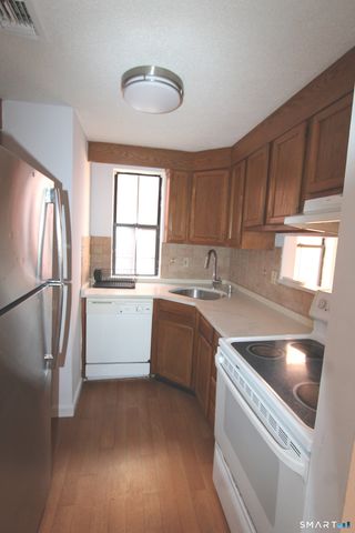 28 Essex Street 3A, Hartford, CT 06114