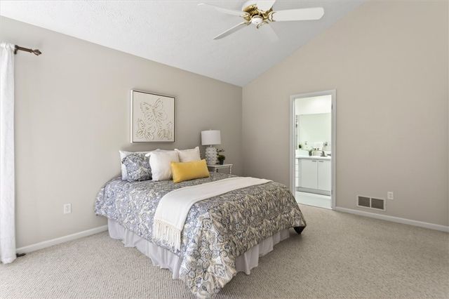 11 Hayfield Way, Henrietta, NY 14534