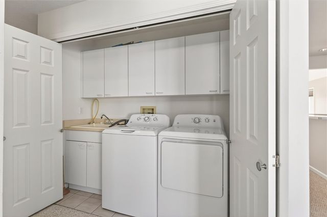 11 Hayfield Way, Henrietta, NY 14534