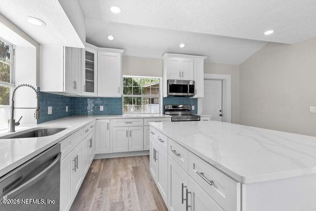 7288 SAN JOSE Boulevard, Jacksonville, FL 32217