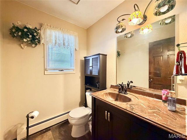205 Woodridge Drive, Swansea, IL 62226