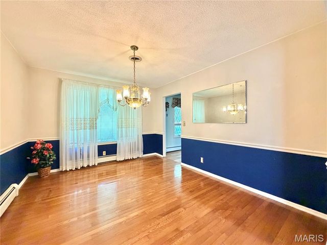 205 Woodridge Drive, Swansea, IL 62226