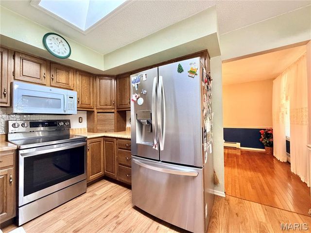 205 Woodridge Drive, Swansea, IL 62226