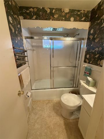 432 Violet Dr, Lower Burrell, PA 15068