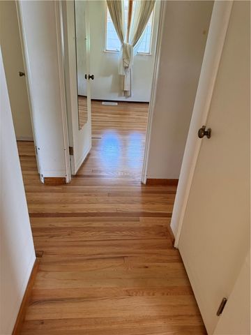 432 Violet Dr, Lower Burrell, PA 15068