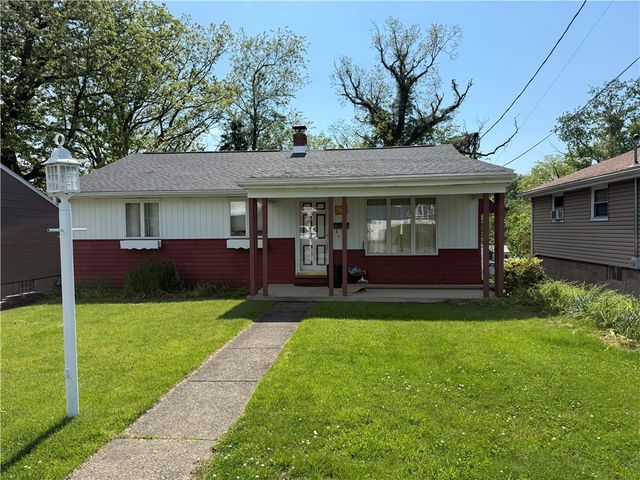 432 Violet Dr, Lower Burrell, PA 15068