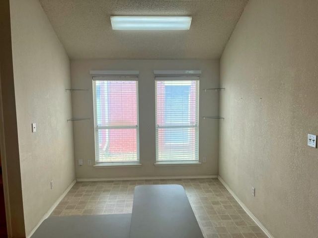 8055 Raleigh Drive, Fort Worth, TX 76123