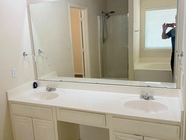 8055 Raleigh Drive, Fort Worth, TX 76123