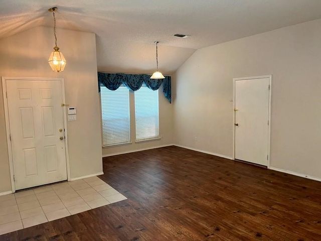 8055 Raleigh Drive, Fort Worth, TX 76123