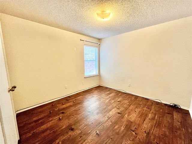 8055 Raleigh Drive, Fort Worth, TX 76123