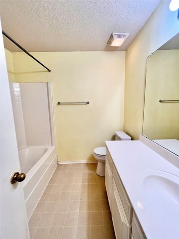 8055 Raleigh Drive, Fort Worth, TX 76123