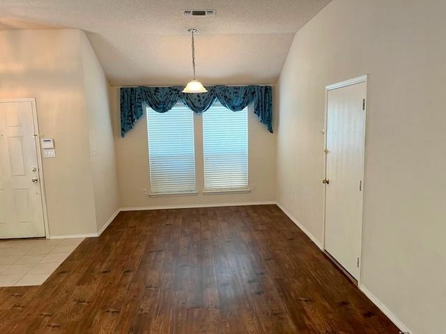 8055 Raleigh Drive, Fort Worth, TX 76123
