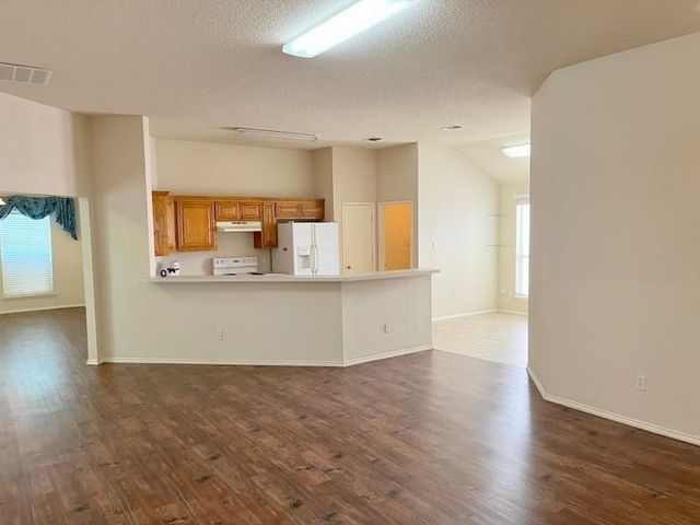 8055 Raleigh Drive, Fort Worth, TX 76123