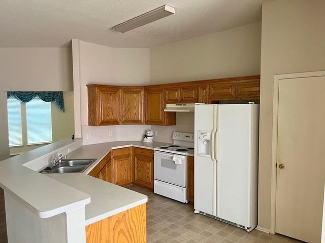 8055 Raleigh Drive, Fort Worth, TX 76123