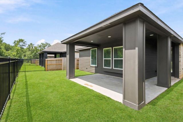 251 Navasota Narrows Court, Conroe, TX 77304
