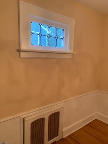 32 Hamilton Rd, Verona Twp., NJ 07044