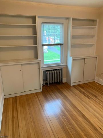 32 Hamilton Rd, Verona Twp., NJ 07044