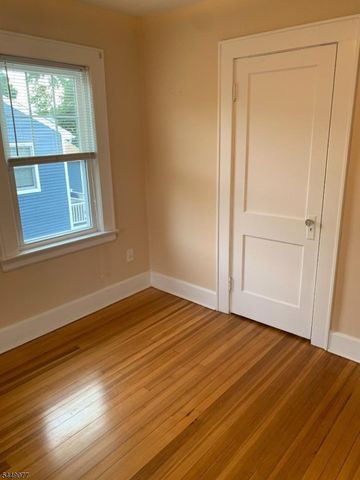 32 Hamilton Rd, Verona Twp., NJ 07044