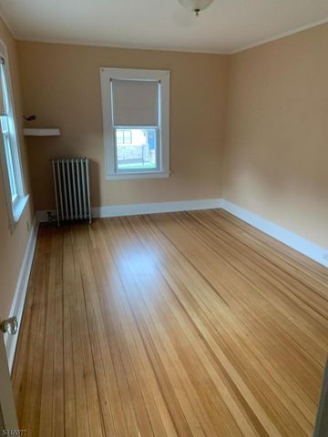 32 Hamilton Rd, Verona Twp., NJ 07044