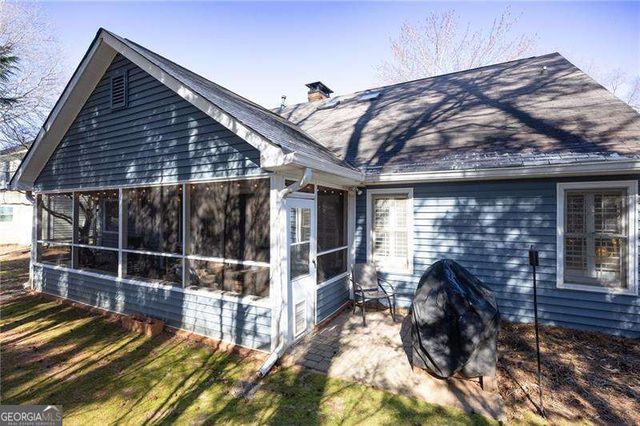 111 Roswell Green Lane, Roswell, GA 30075